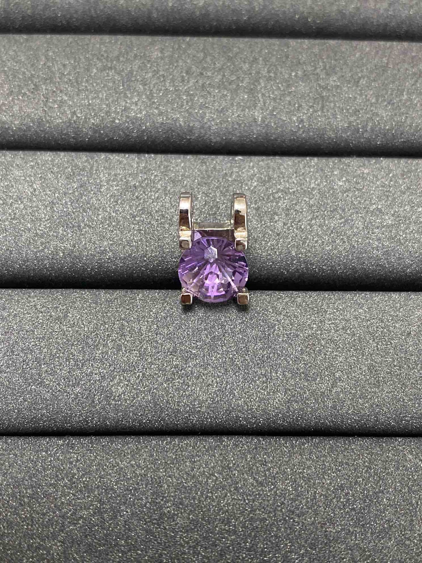 A736 Amethyst Pendant