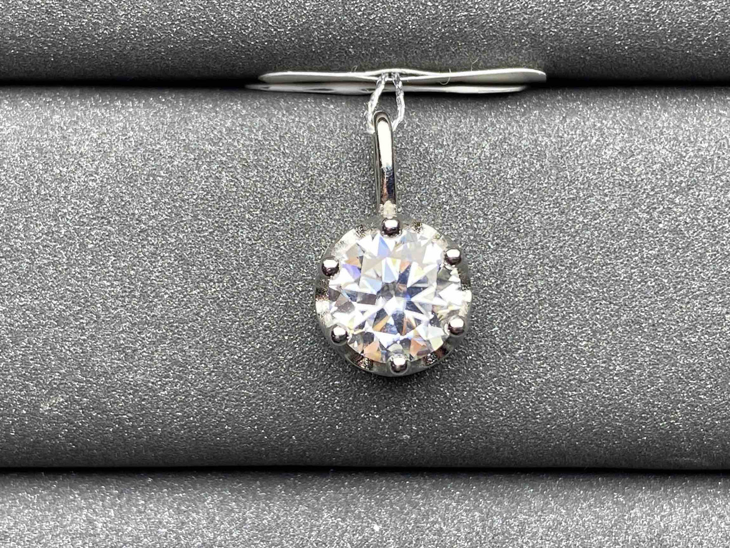 2608 Moissanite Pendant