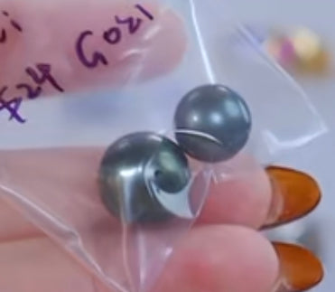 G021 Cassie ali 2 Beads