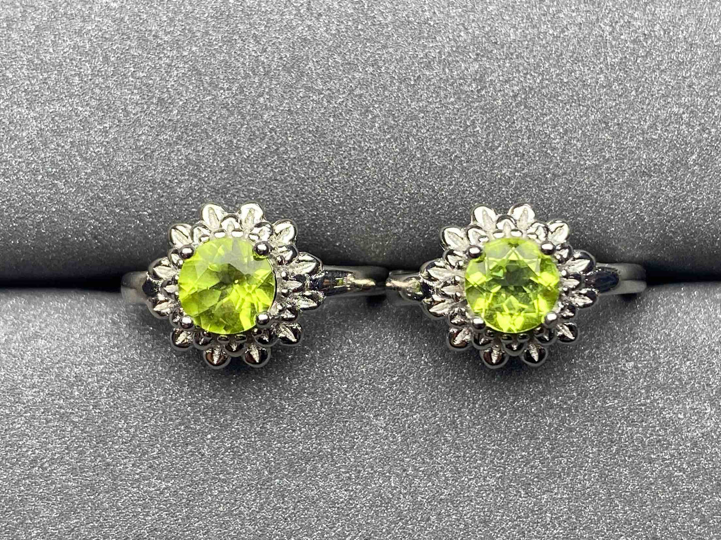 5105 Peridot Earrings
