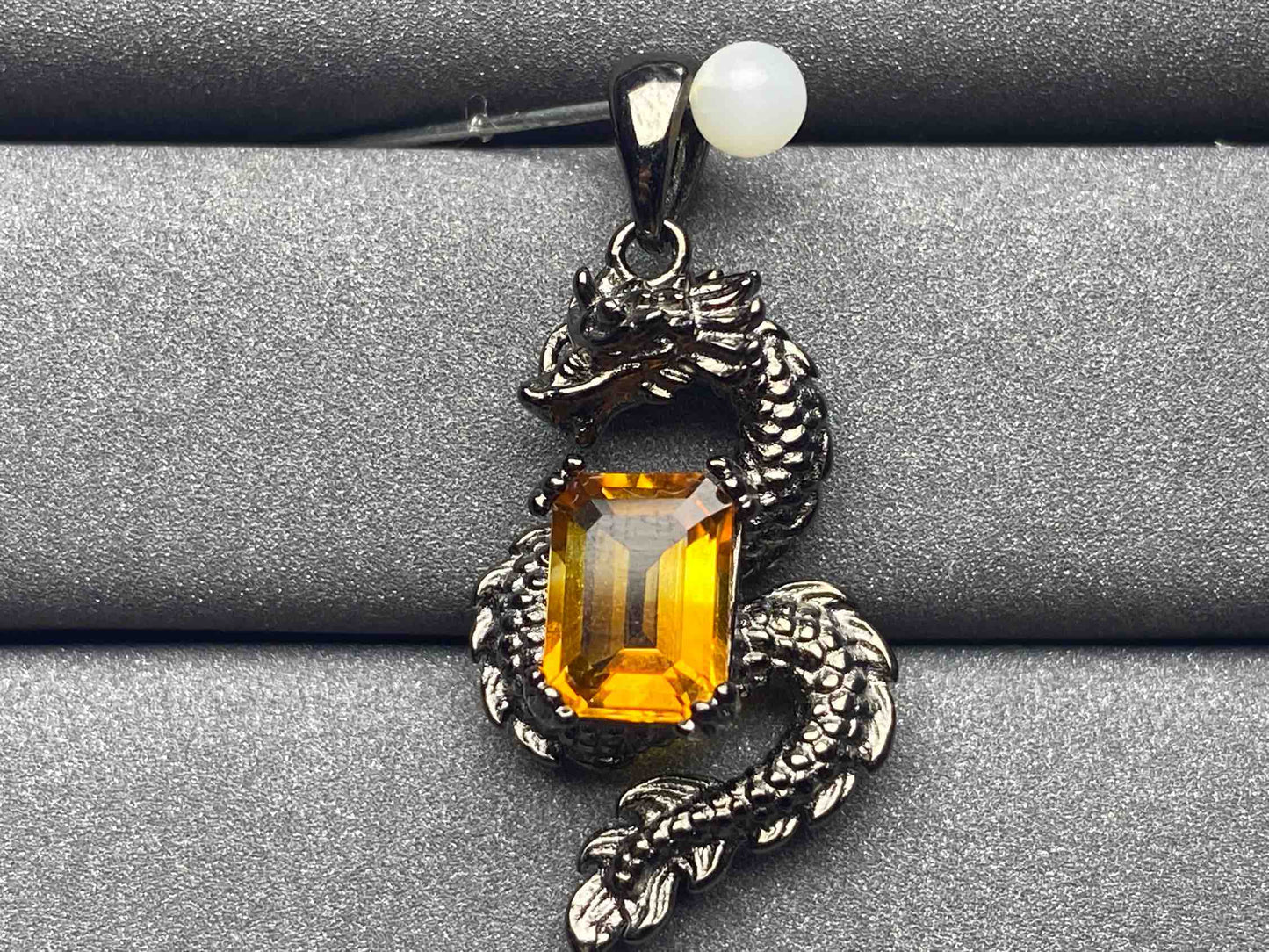 5437 Citrine Pendant