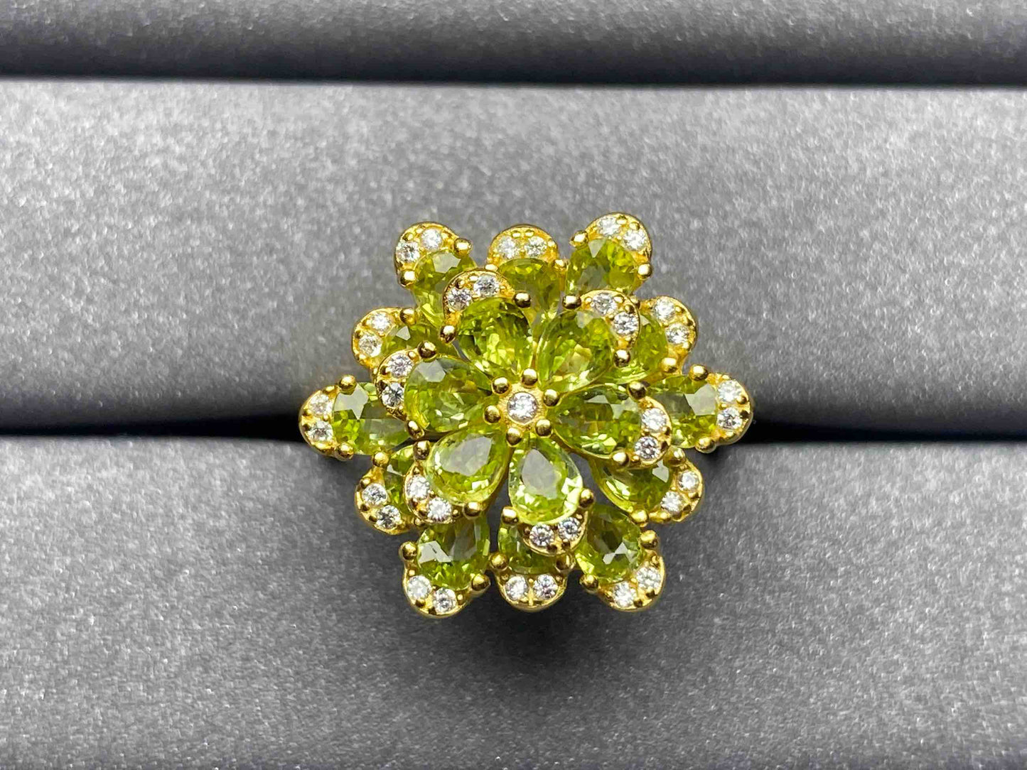 5496 Peridot Ring
