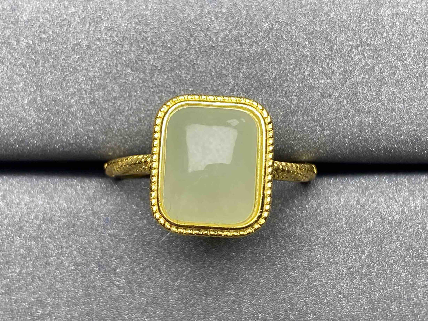 5618 He tian jade Ring