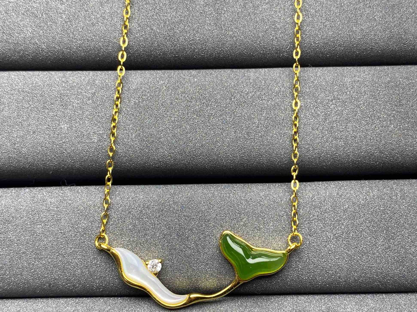 5622 He tian jade Necklace
