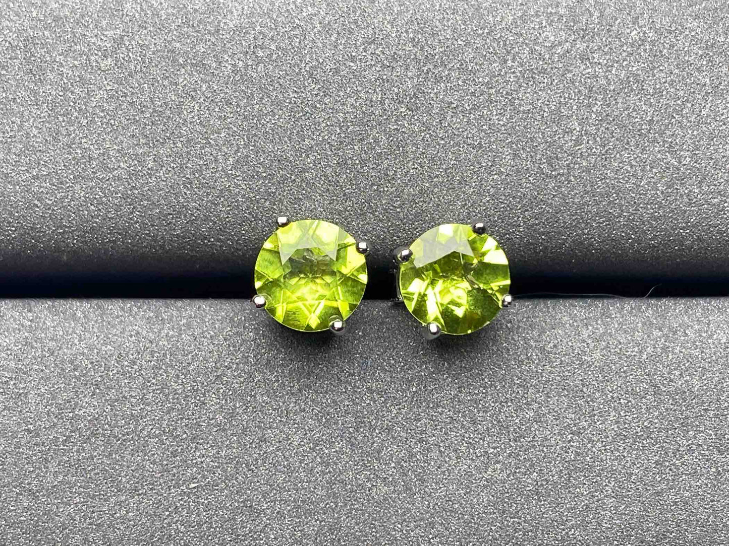5920 Peridot Earrings