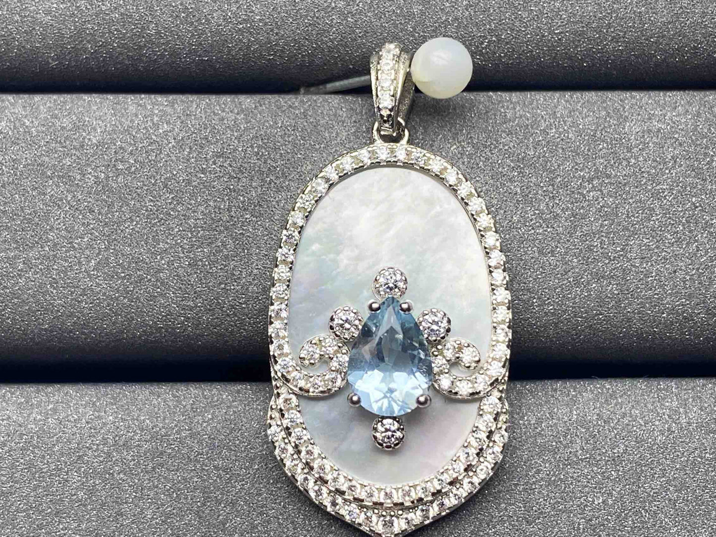 5921 Aquamarine Pendant