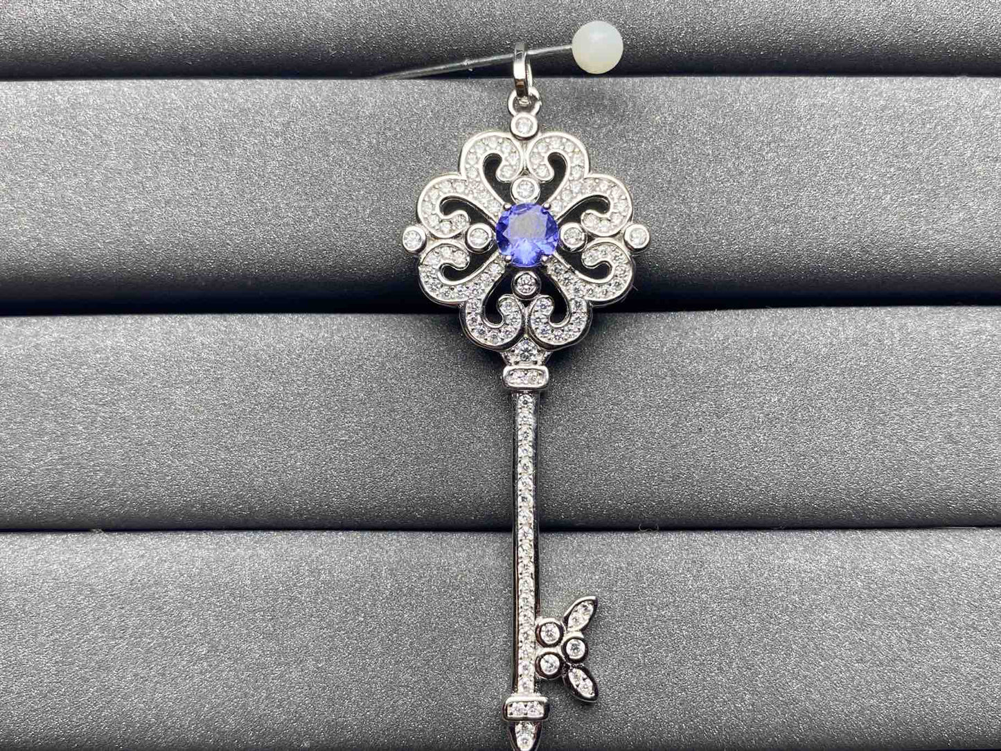 5928 Tanzanite Pendant