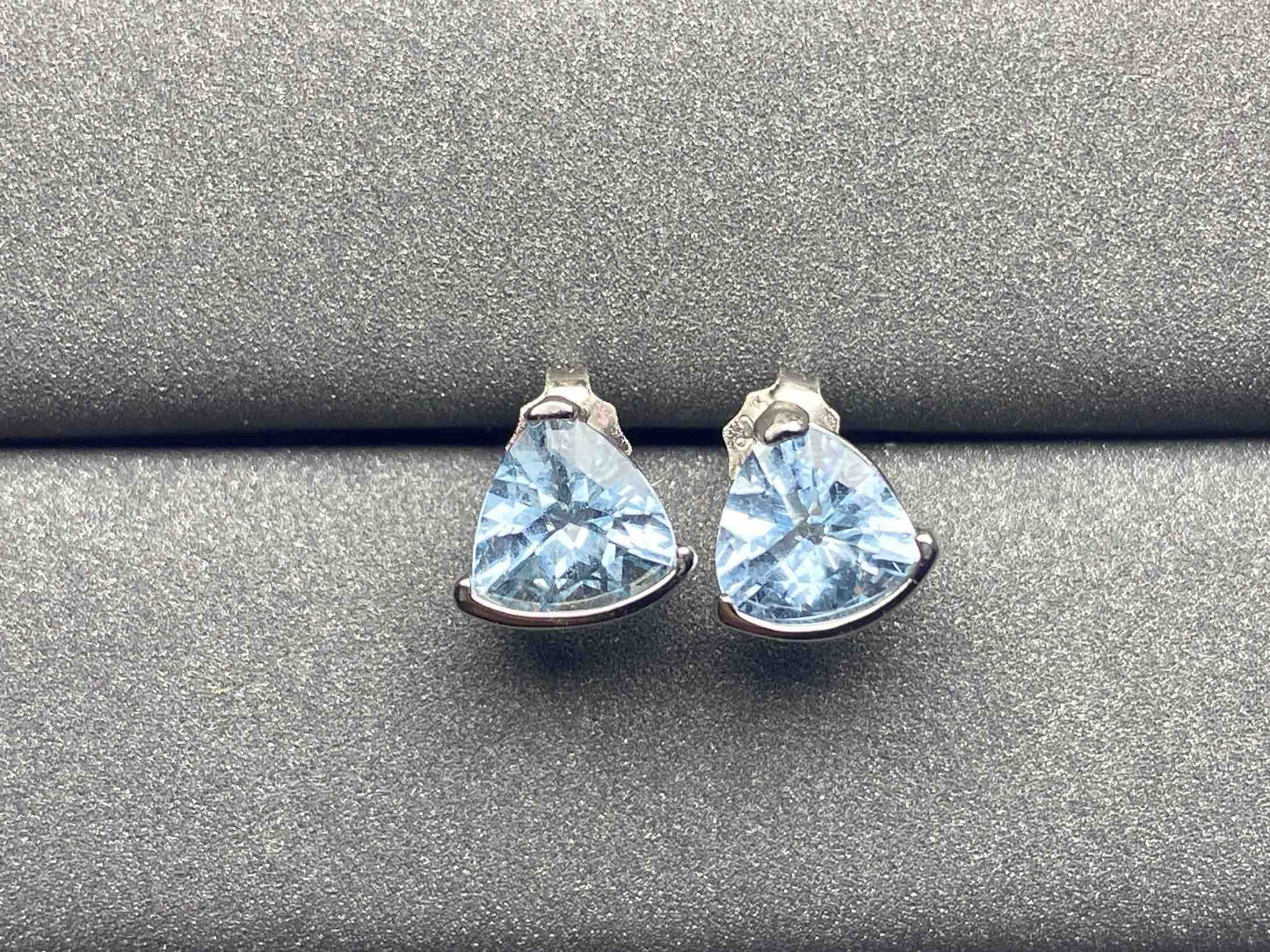 6206 Aquamarine Earrings