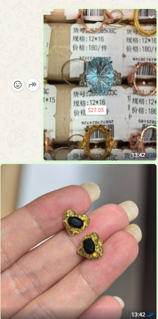 Nini-Topaz setting with two black spinels