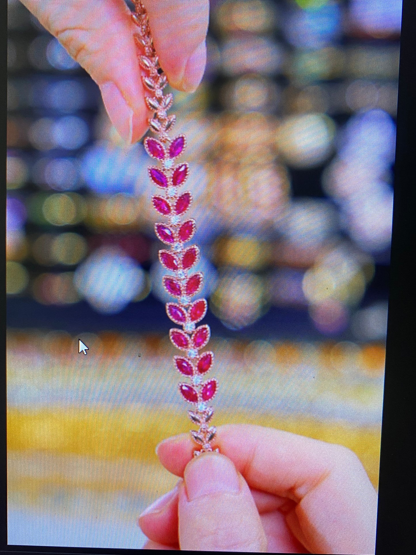 G016 lily