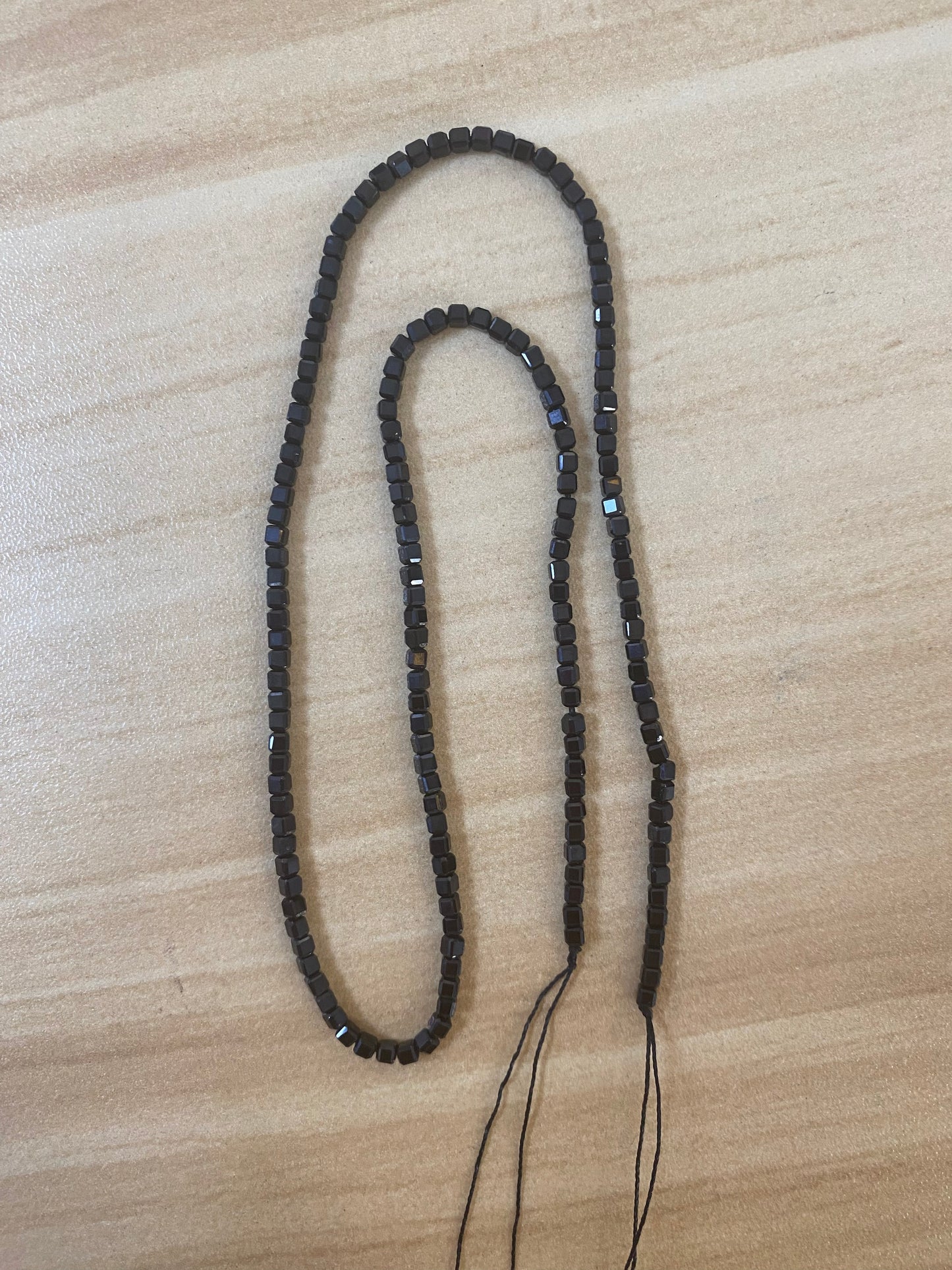 Nini-beaded necklace