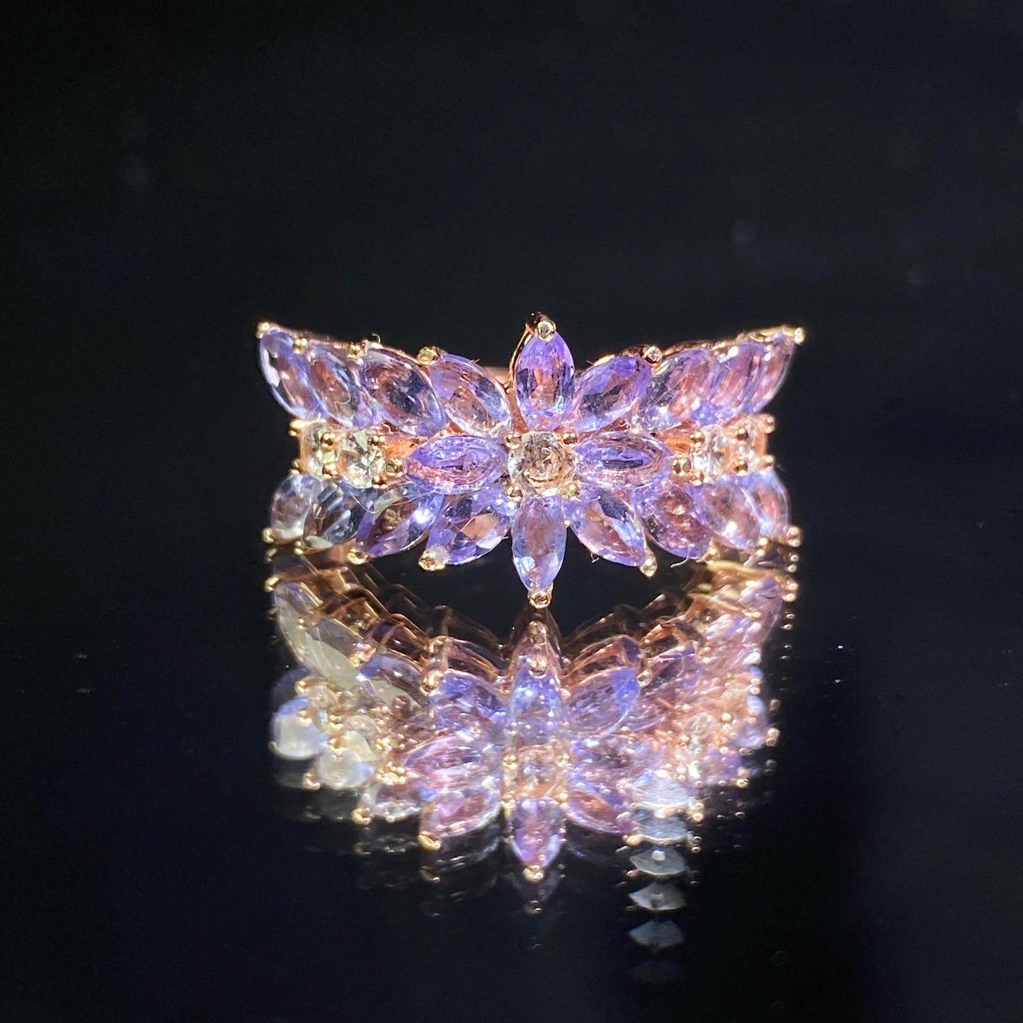 0007 Buda Ring - Exclusive Design From Wave