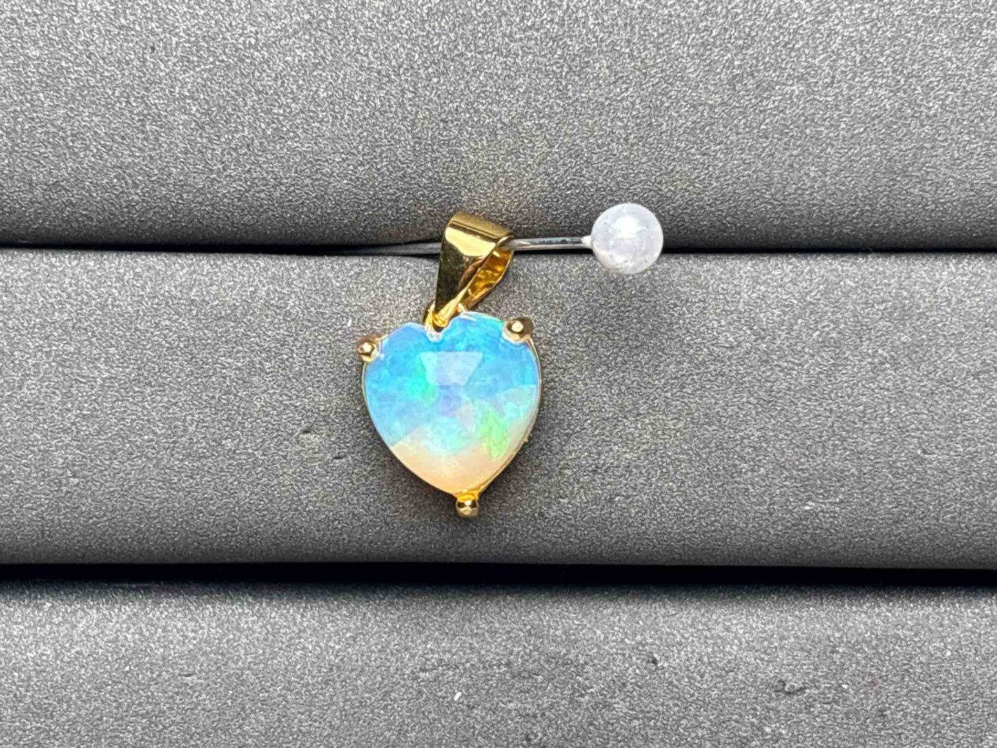 A10003 Opal Pendant