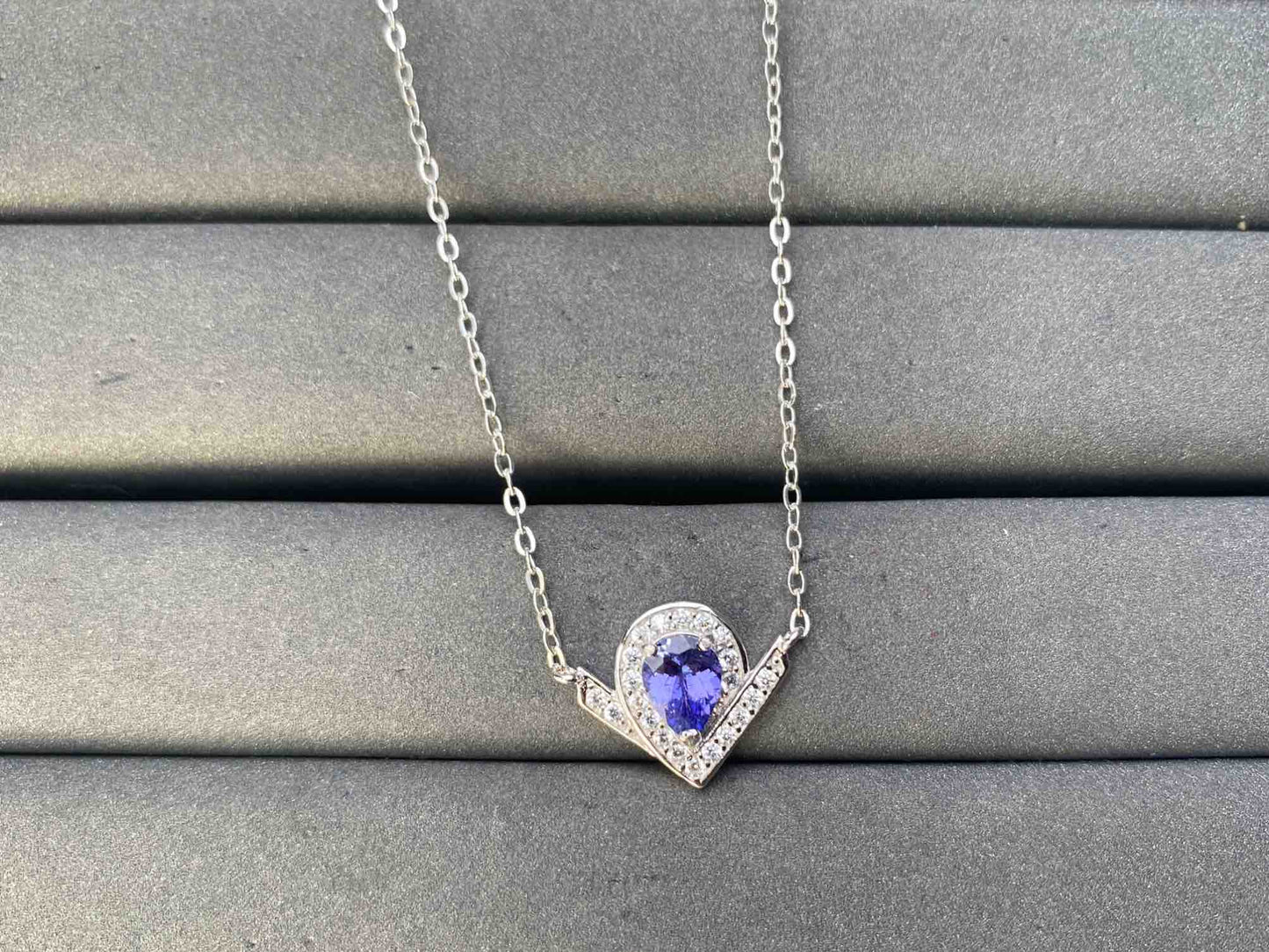A10024 Tanzanite Necklace
