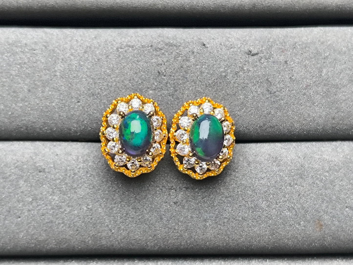 A10110 Opal Earrings