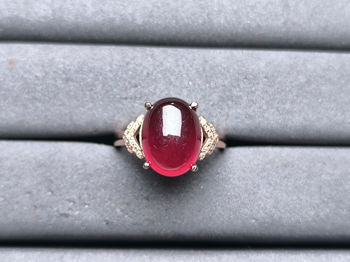 A10131 Garnet Ring