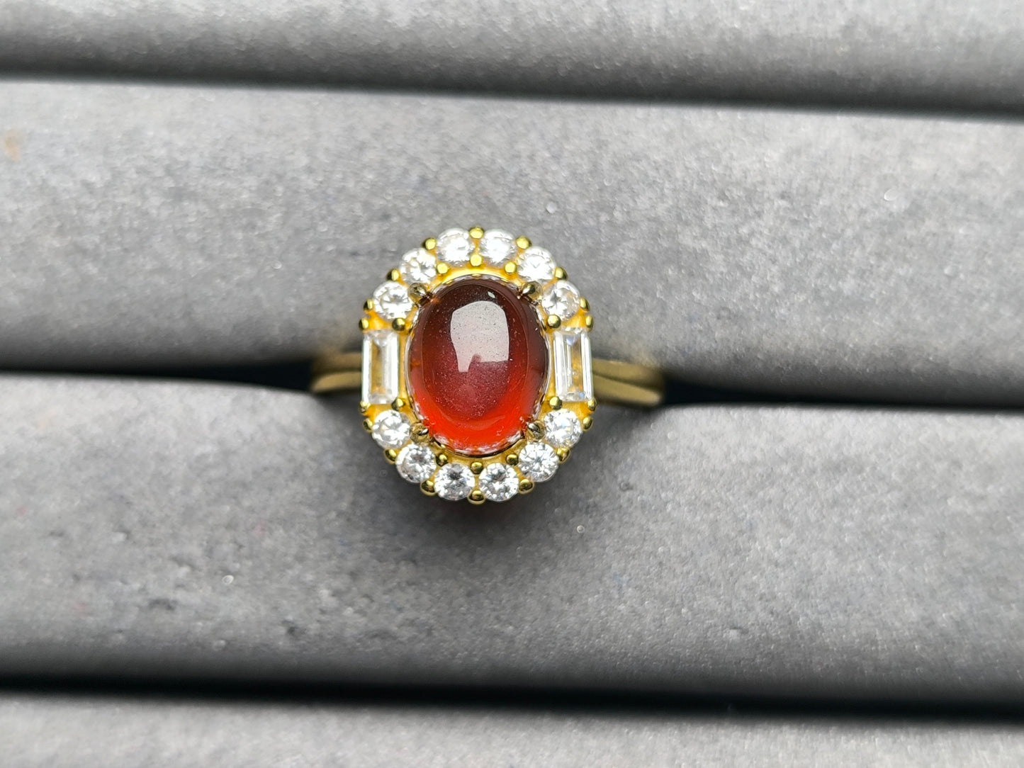 A10140 Garnet Ring