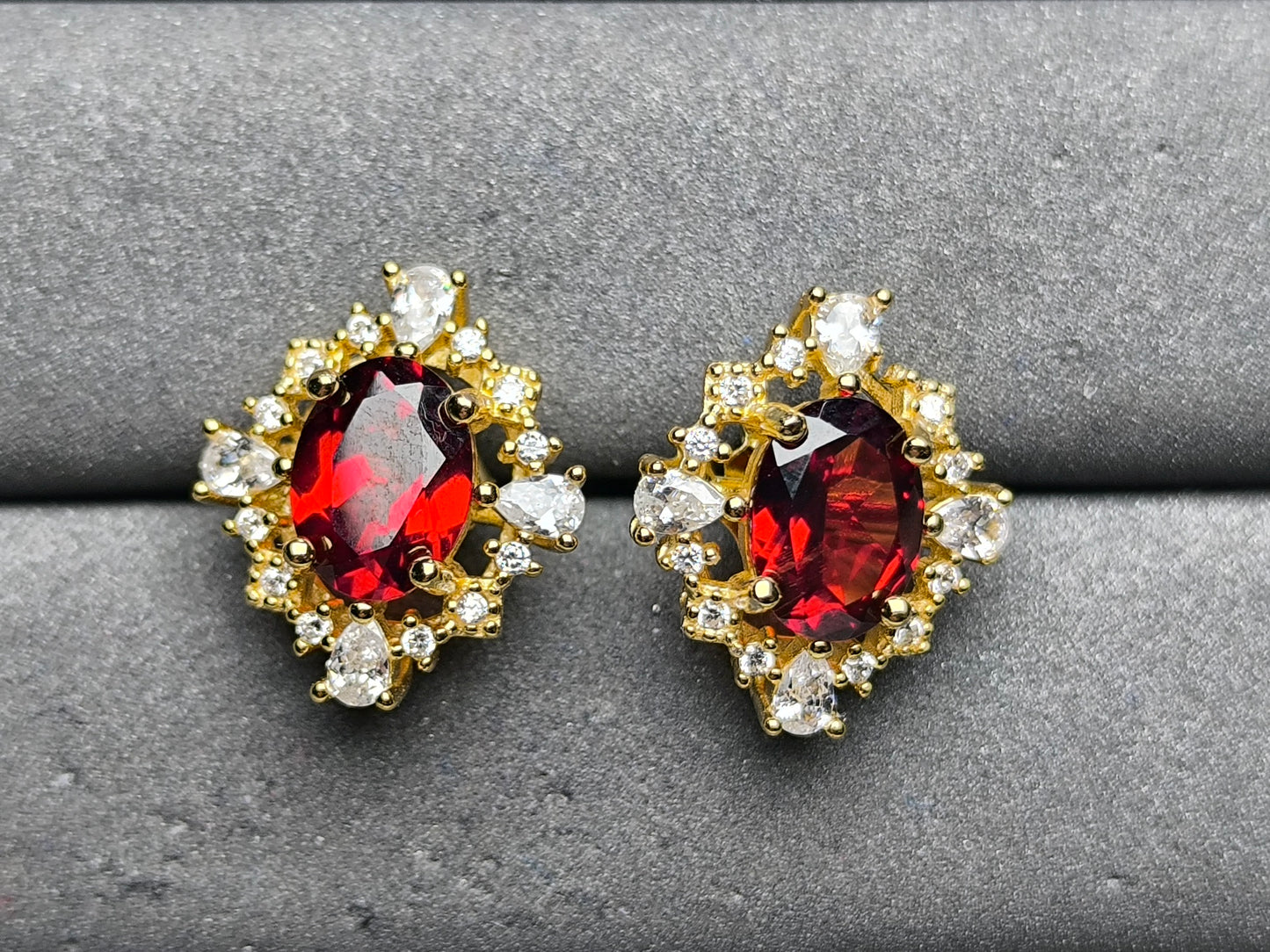 A10141 Garnet Earrings