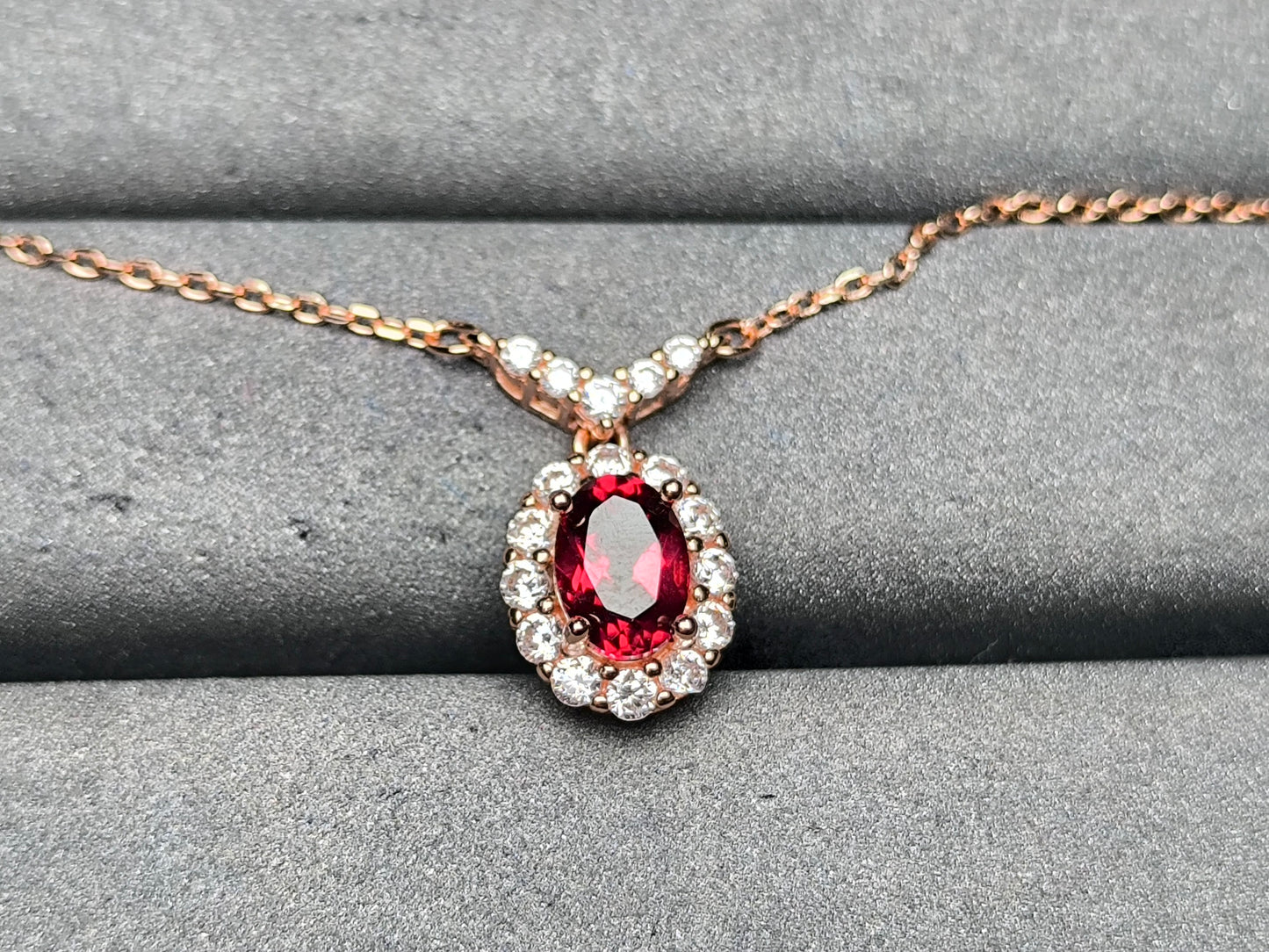 A10162 Garnet Necklace