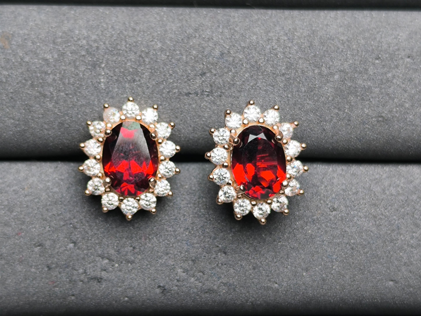 A10178 Garnet Earrings