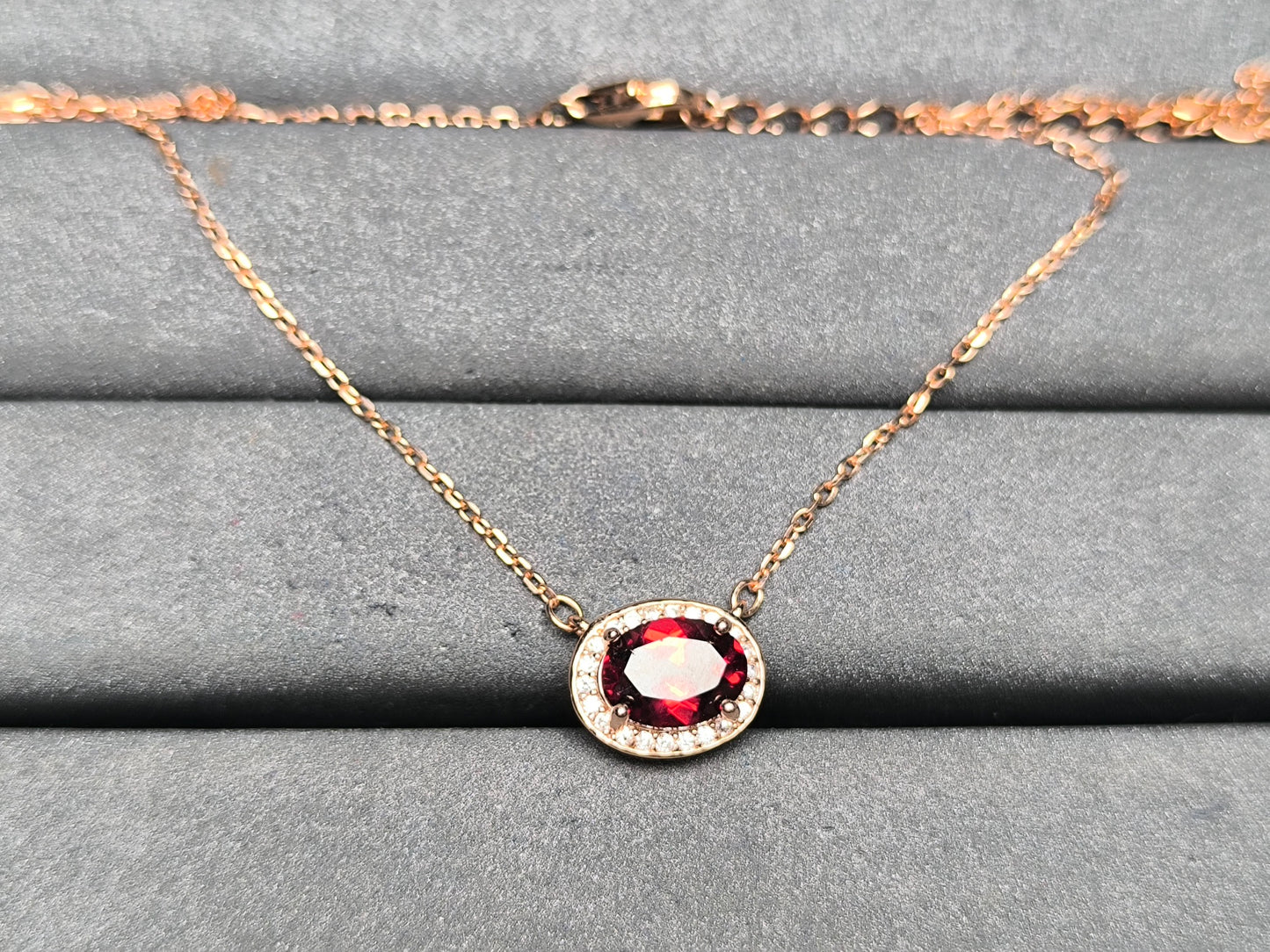 A10185 Garnet Necklace
