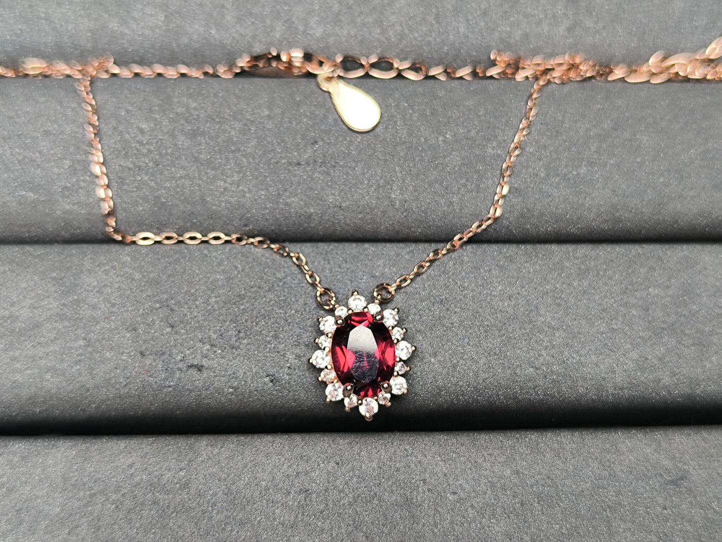 A10186 Garnet Necklace