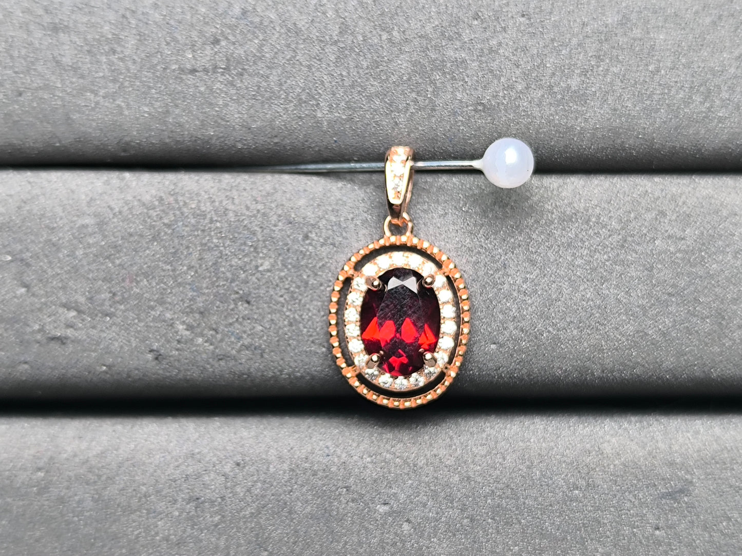 A10188 Garnet Pendant