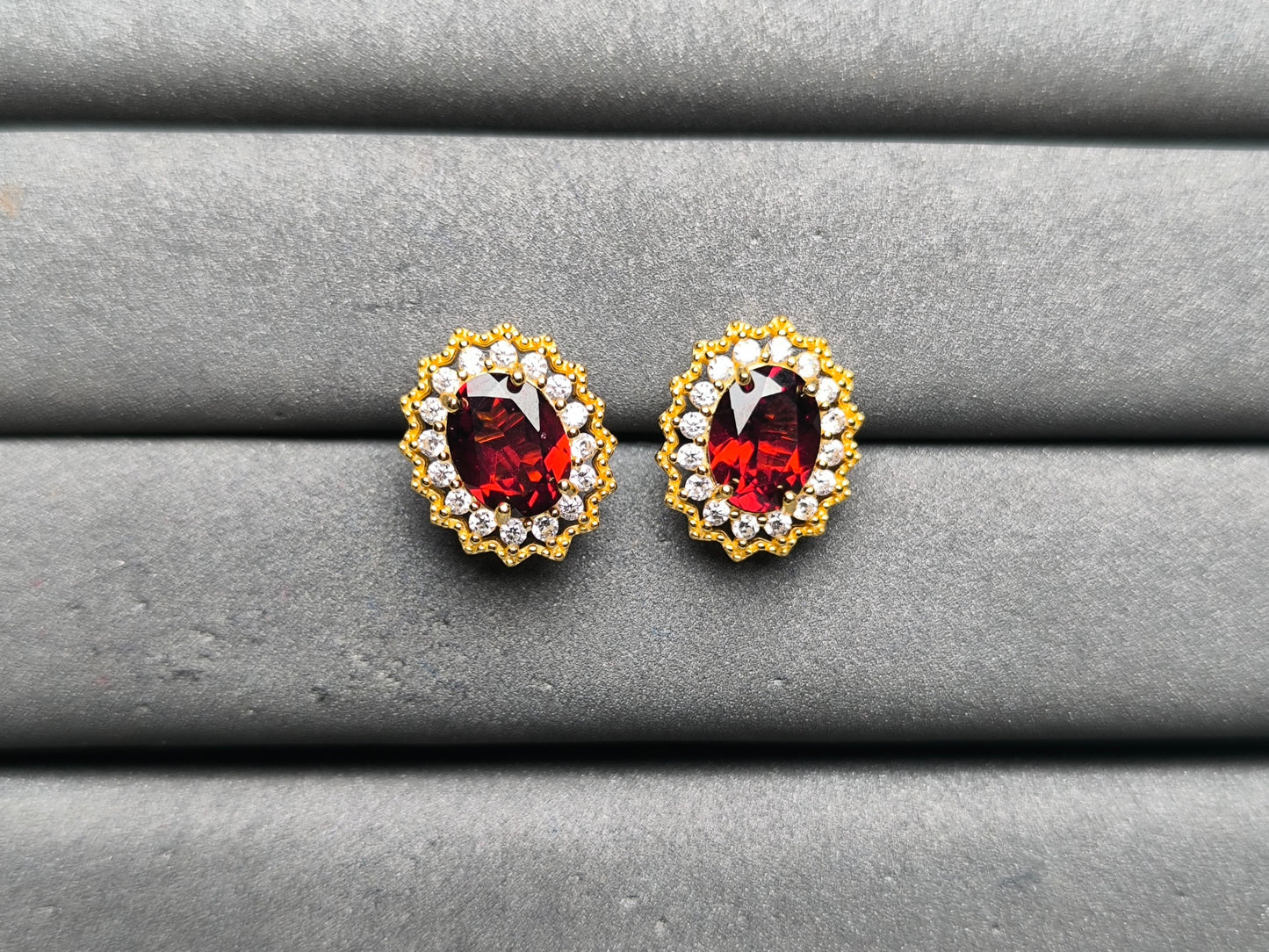 A10197 Garnet Earrings