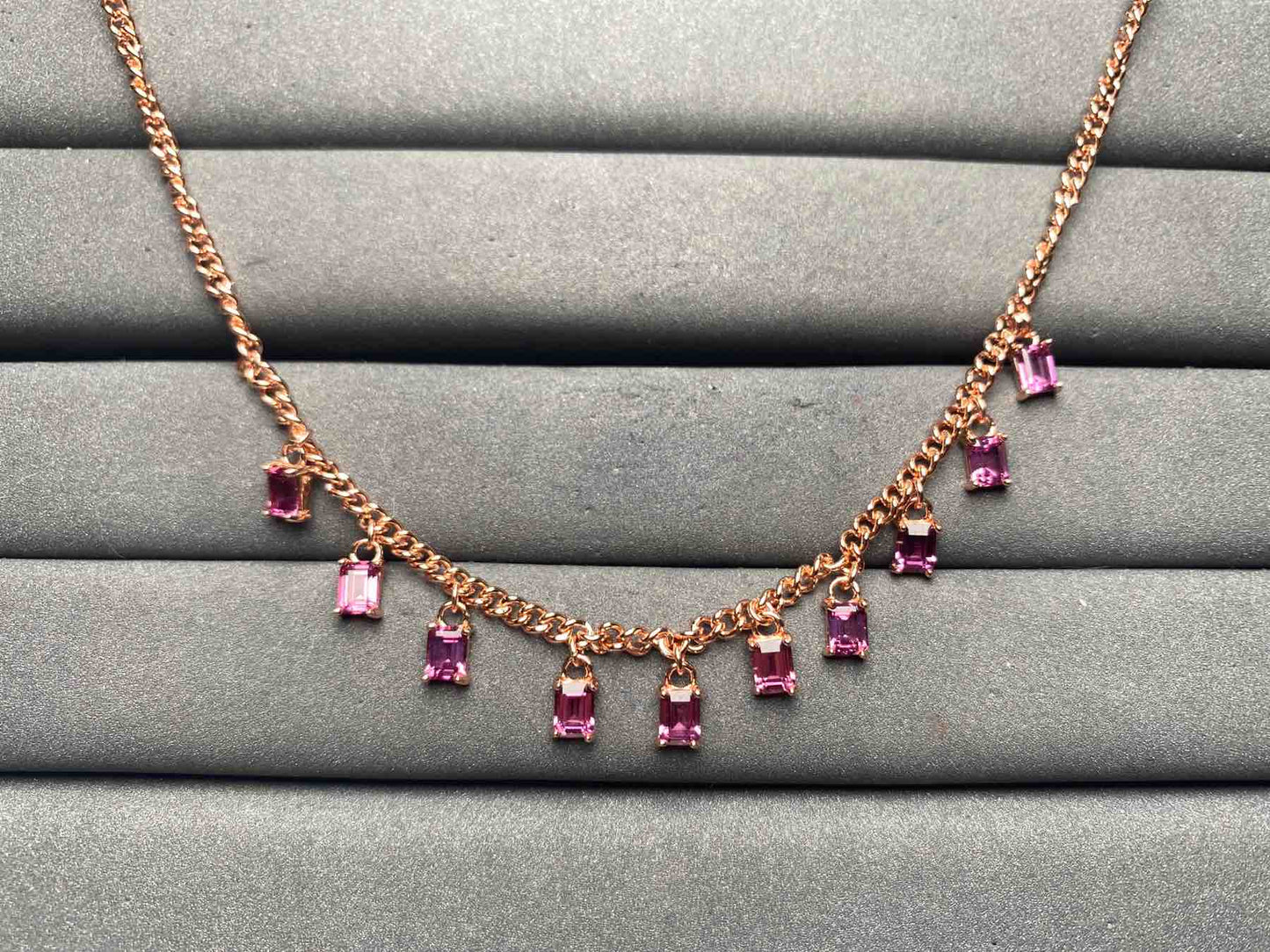 A10420 Garnet Necklace