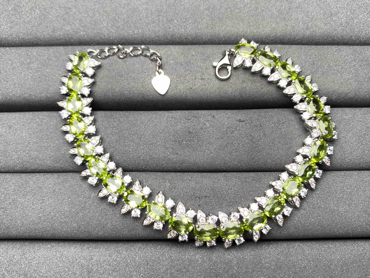 A10466 Peridot Bracelet