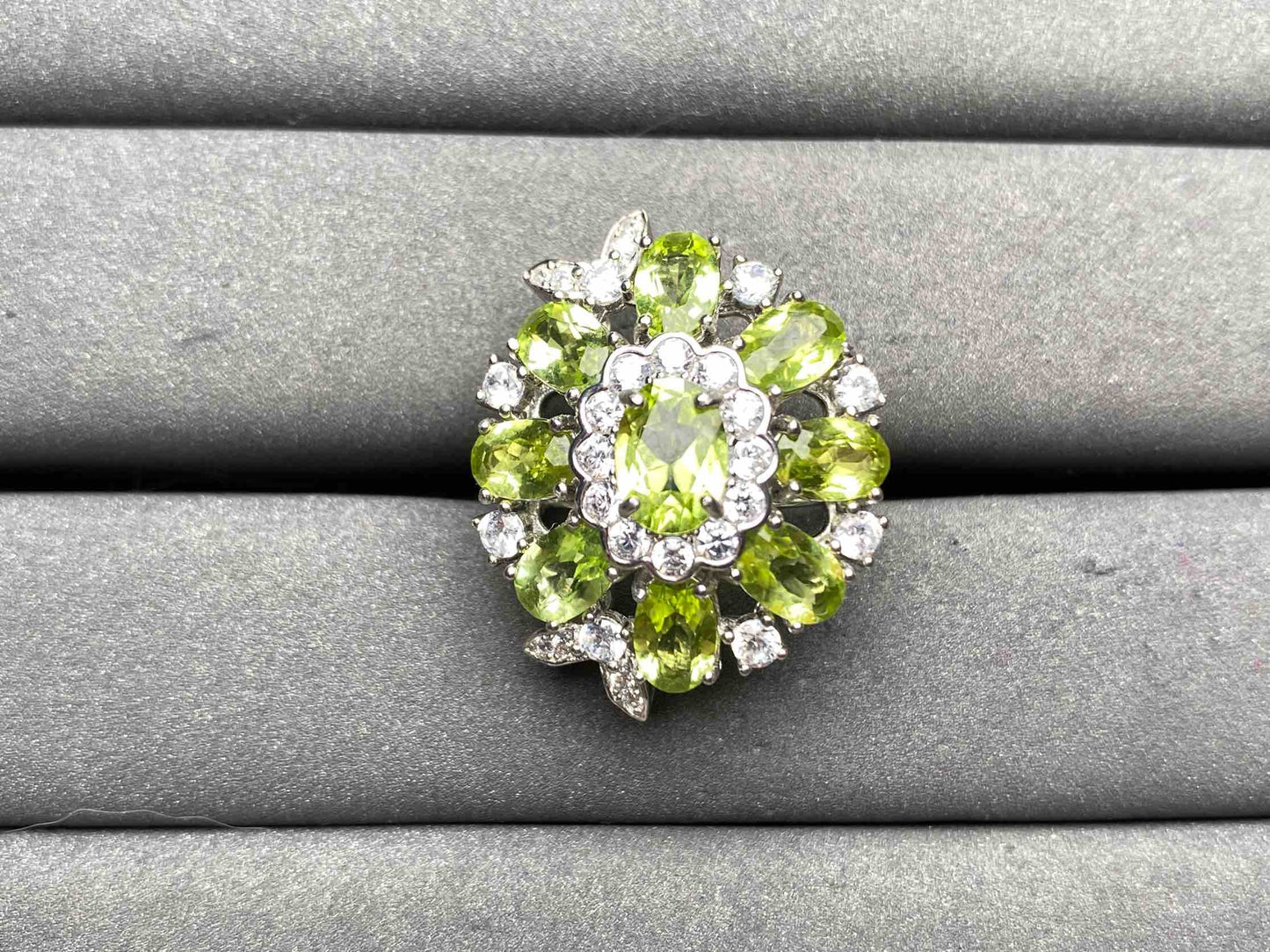 A10467 Peridot Ring