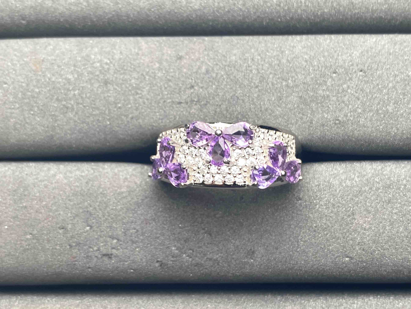 A10525 Purple Sapphire Ring