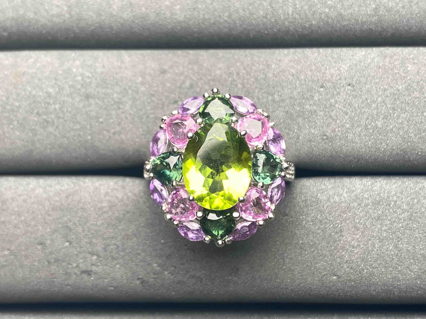A10526 Peridot Ring