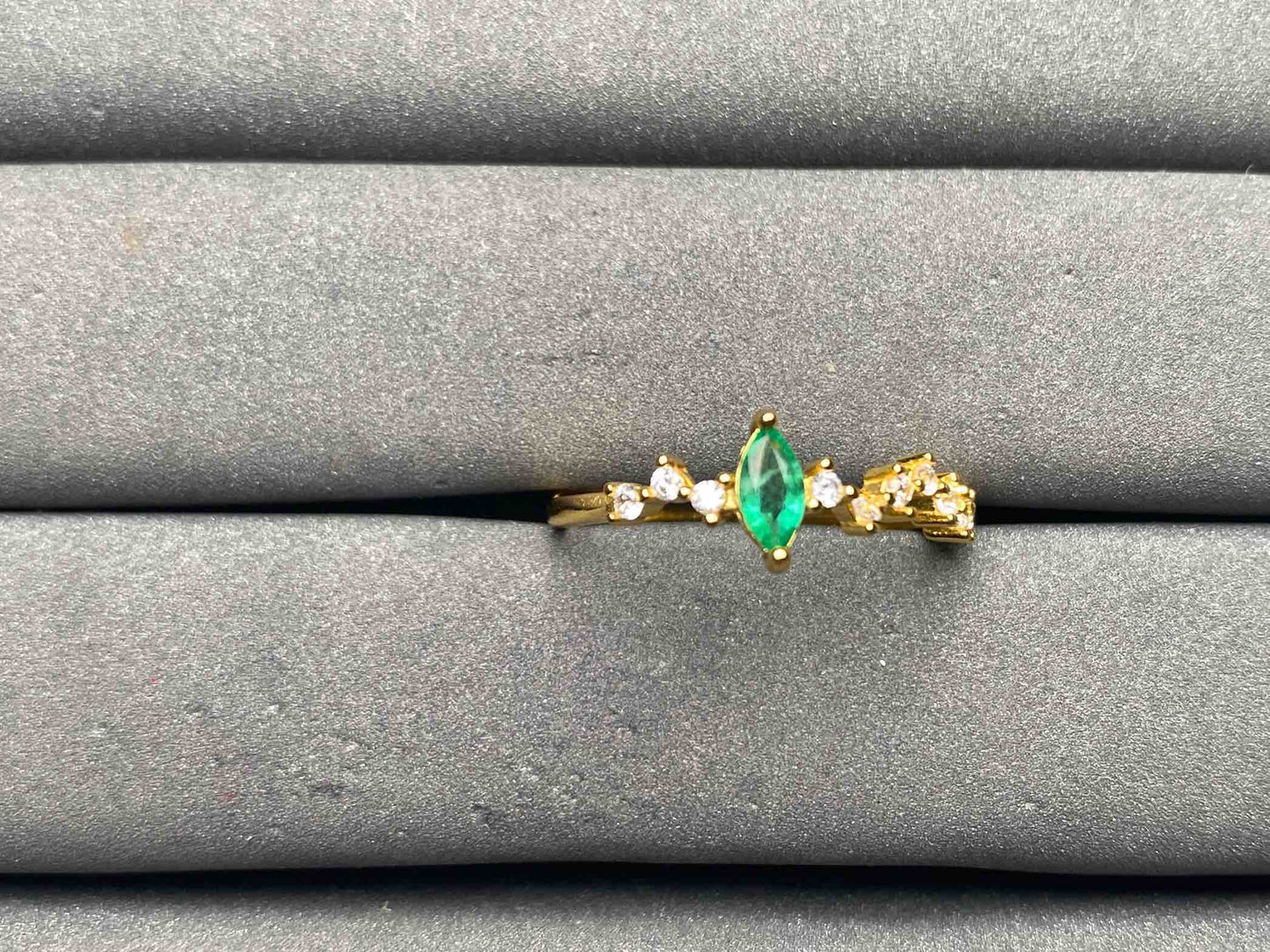A10567 Emerald Ring