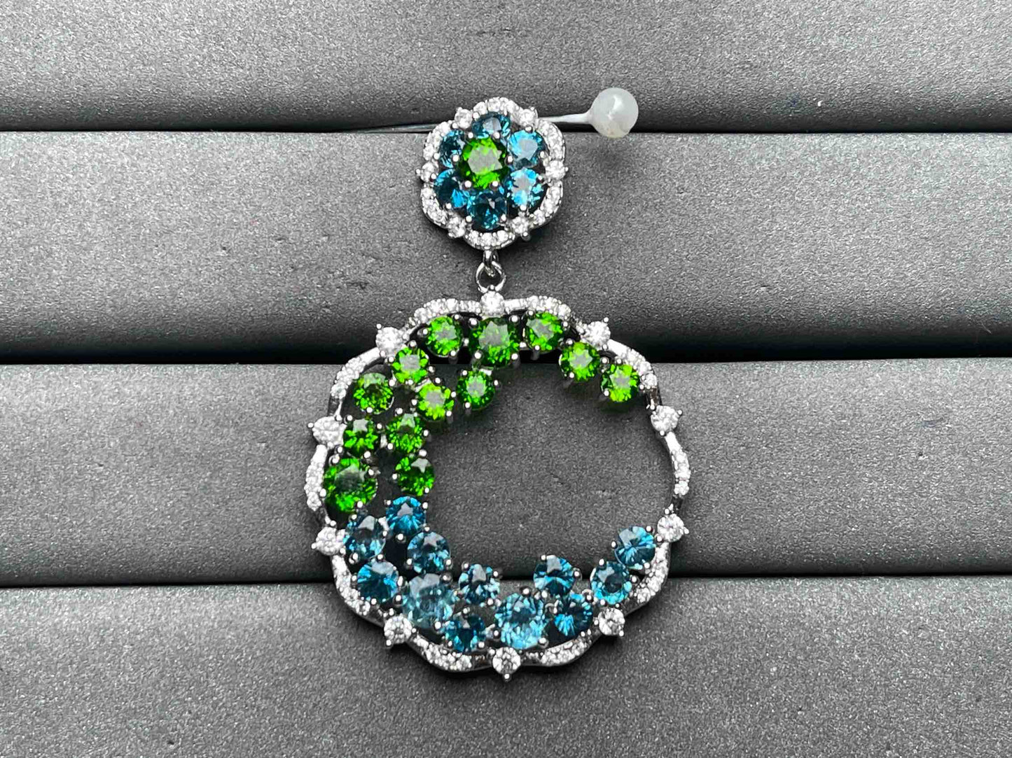 A10699 Diopside Pendant