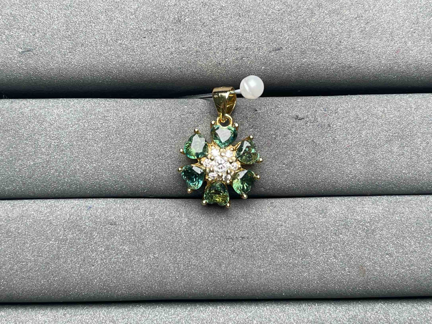 A10758 Sapphire Pendant