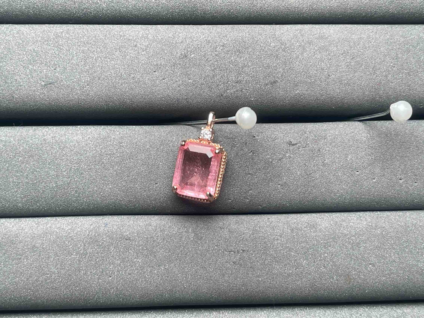 A10895 Color Changing Pendant