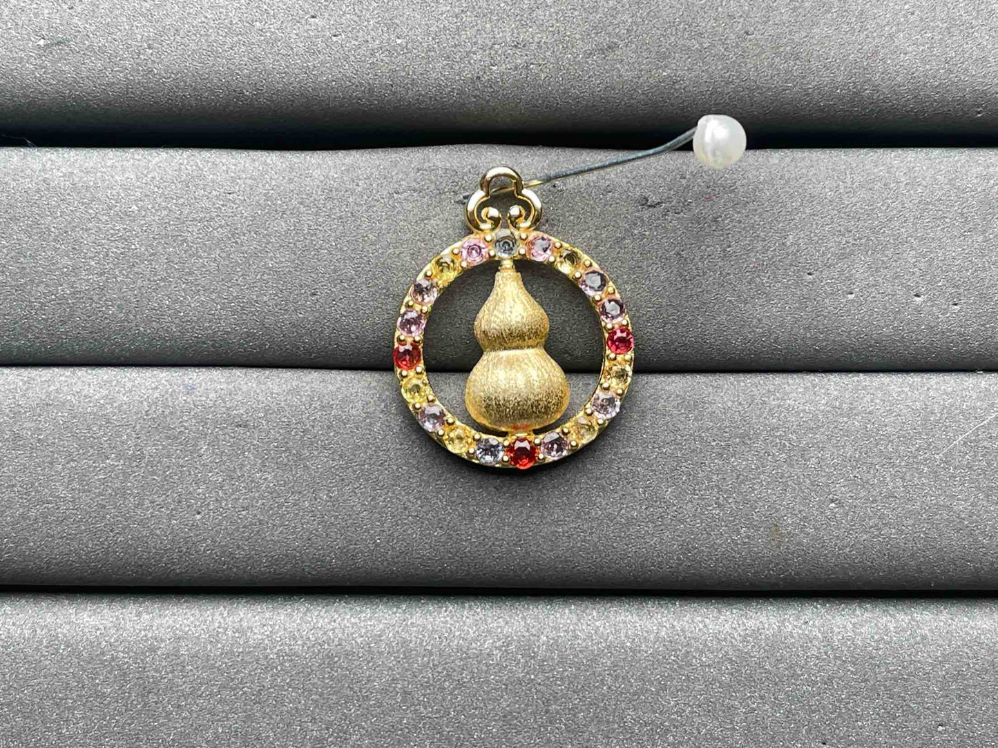 A10959 Sapphire Pendant