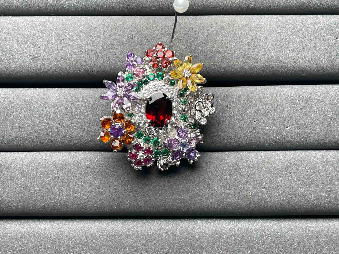 A11104 Garnet Pendant