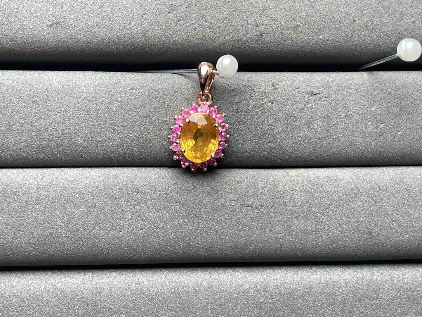 A11125 Sapphire Pendant