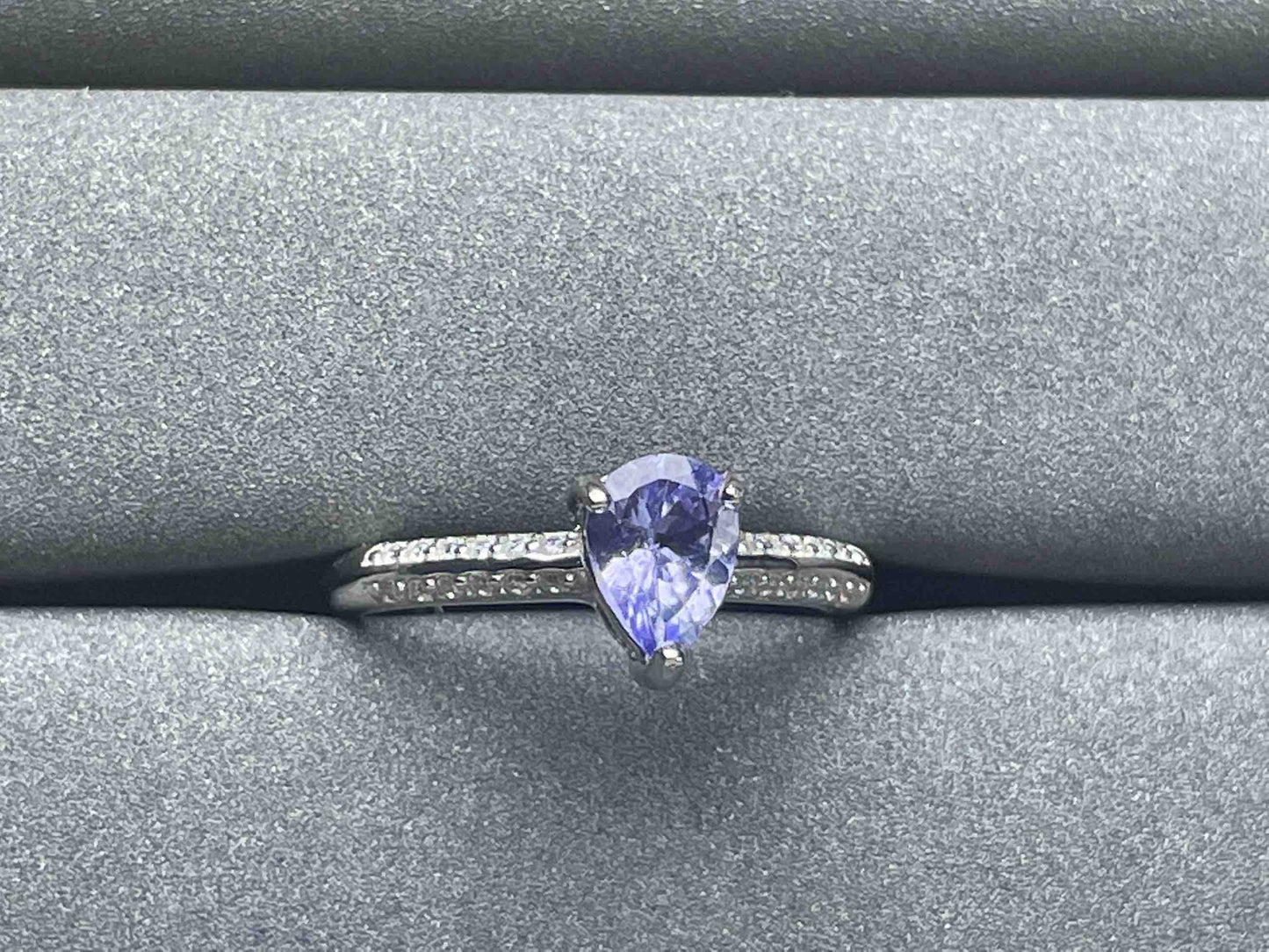 A1114 Tanzanite Ring