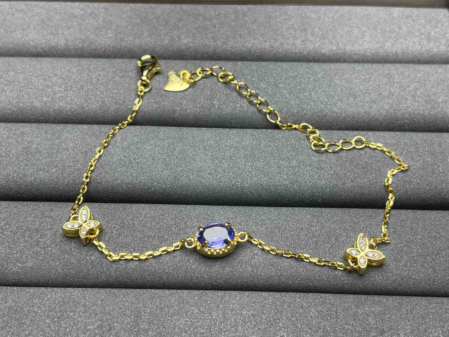 A1124 Tanzanite Bracelet