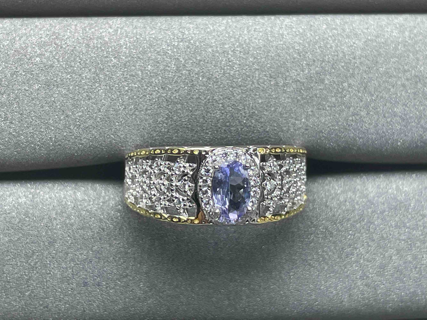 A1130 Tanzanite Ring