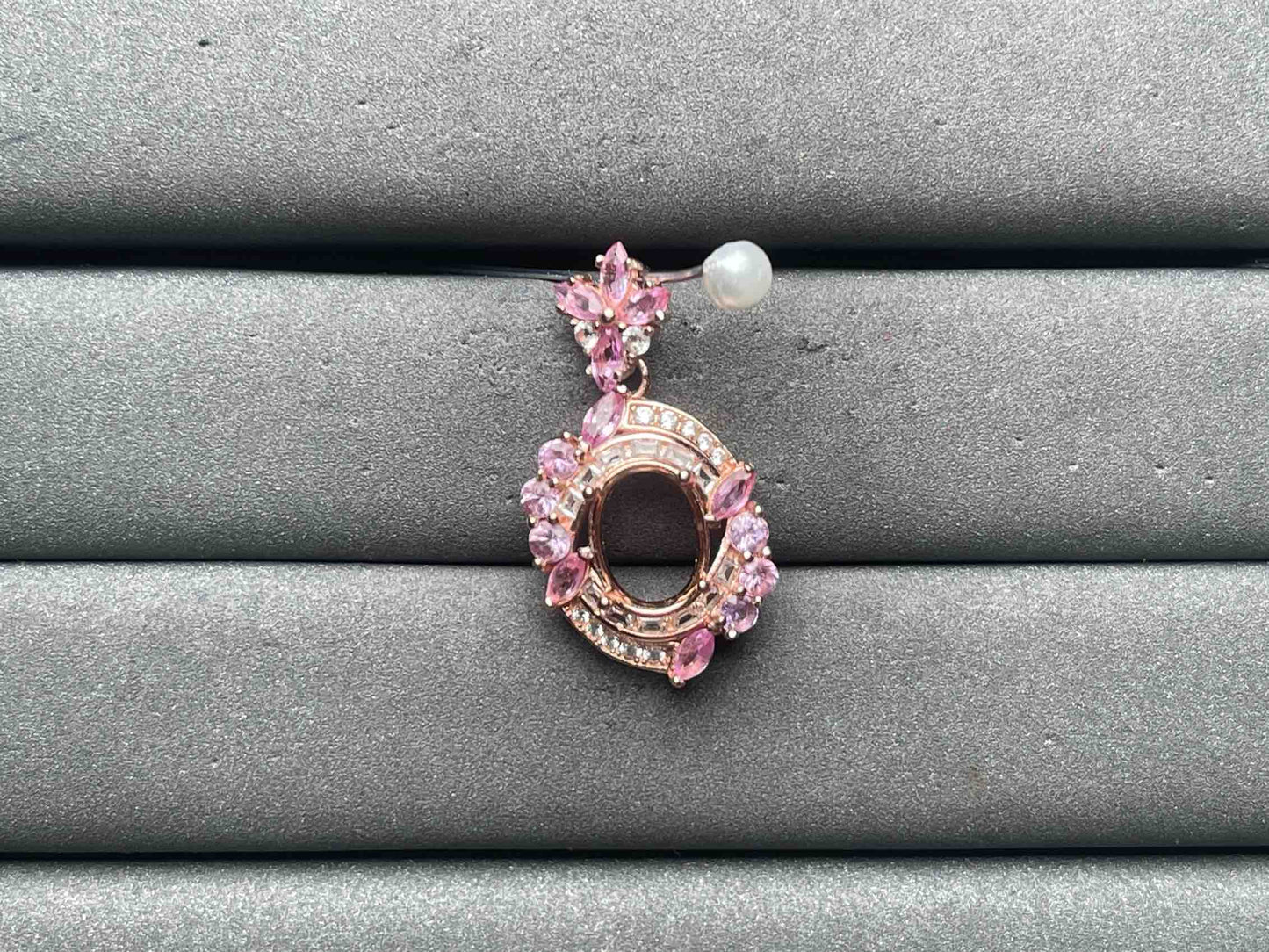 A11331 Diopside Pendant