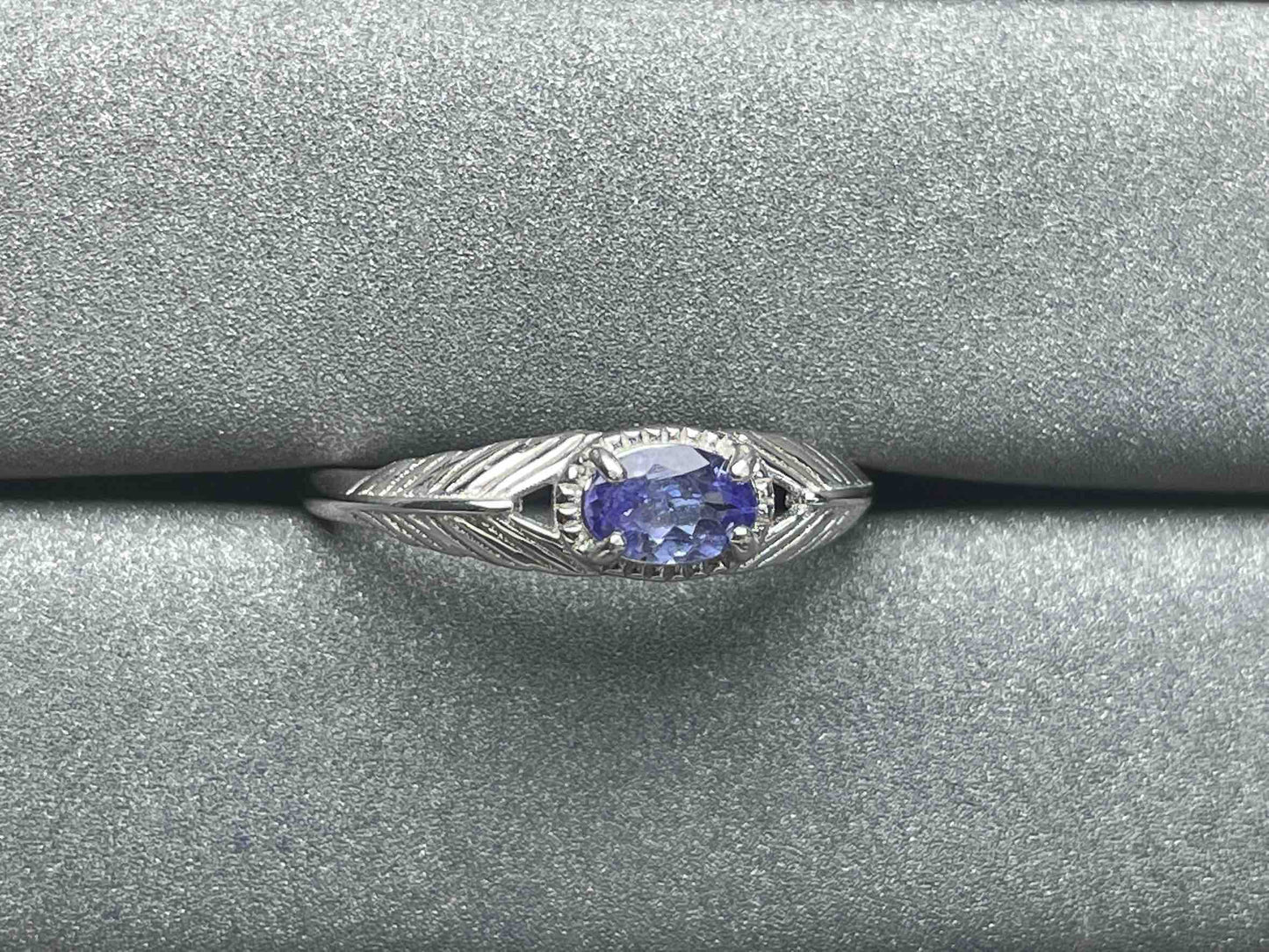 A1134 Tanzanite Ring