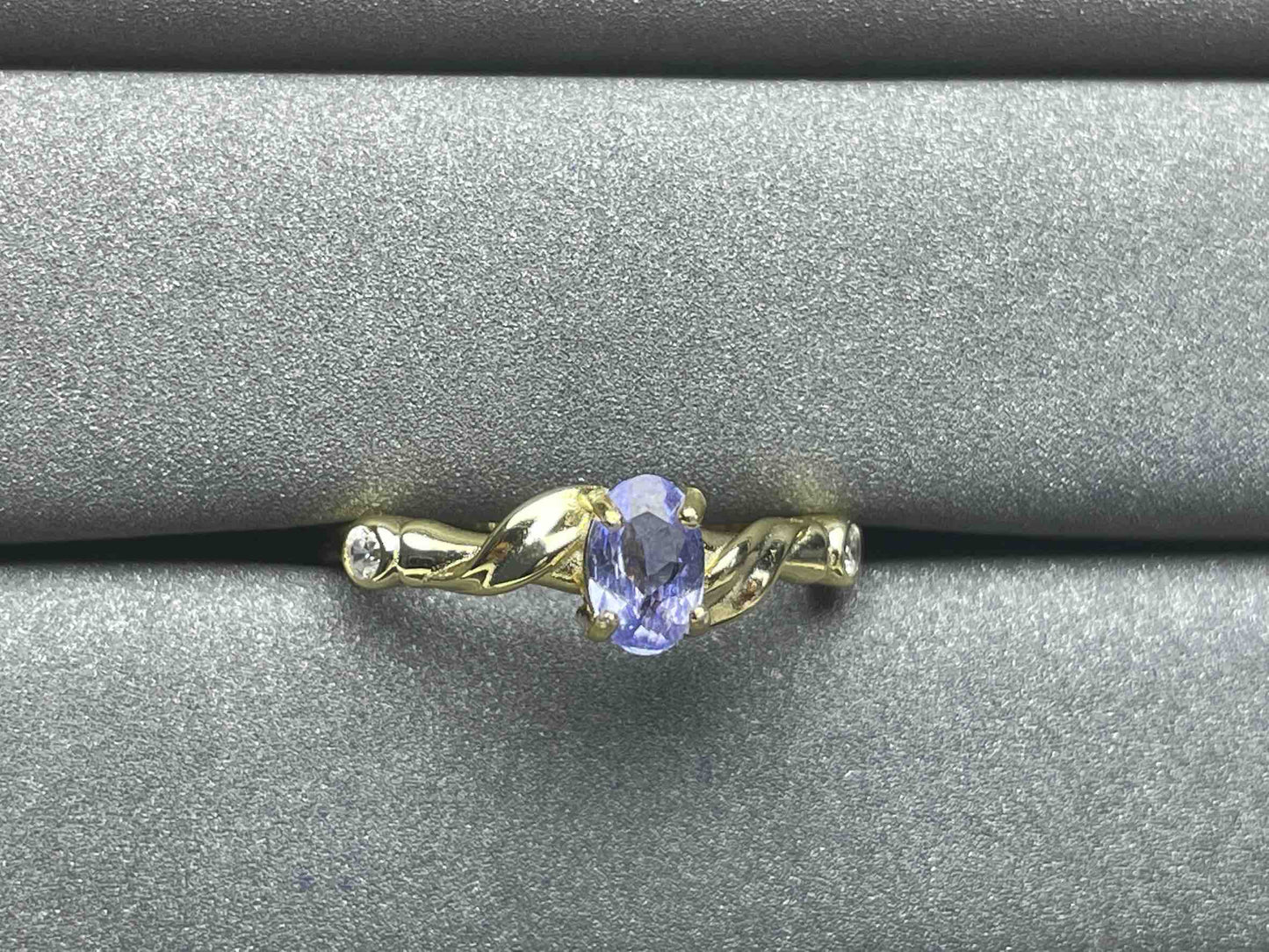 A1136 Tanzanite Ring
