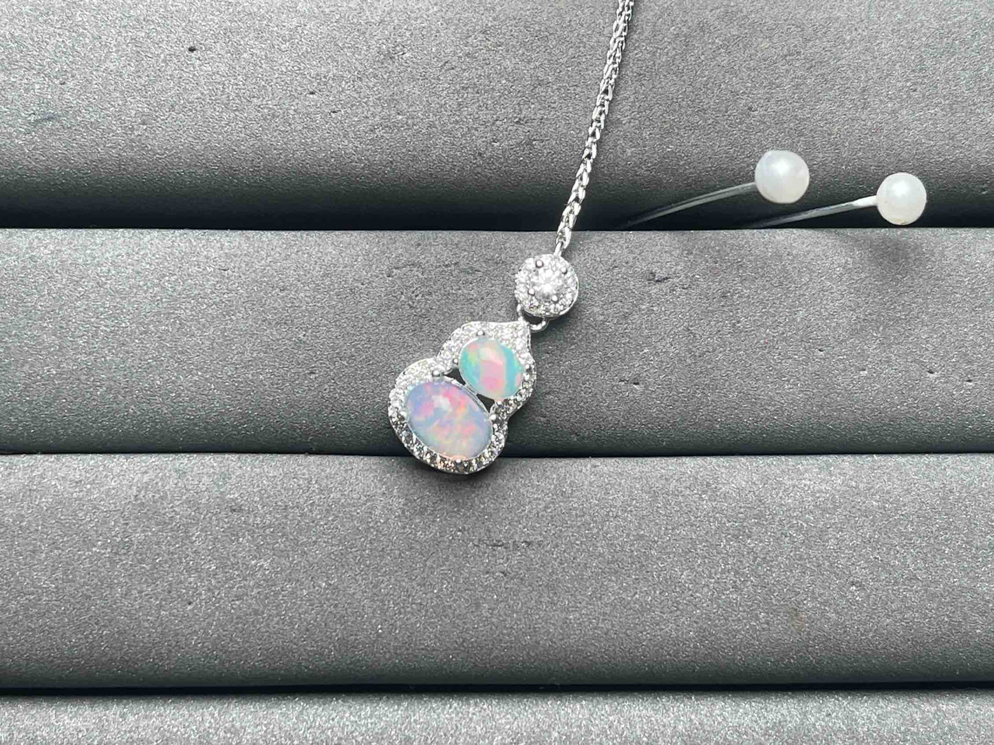 A11363 Opal Pendant