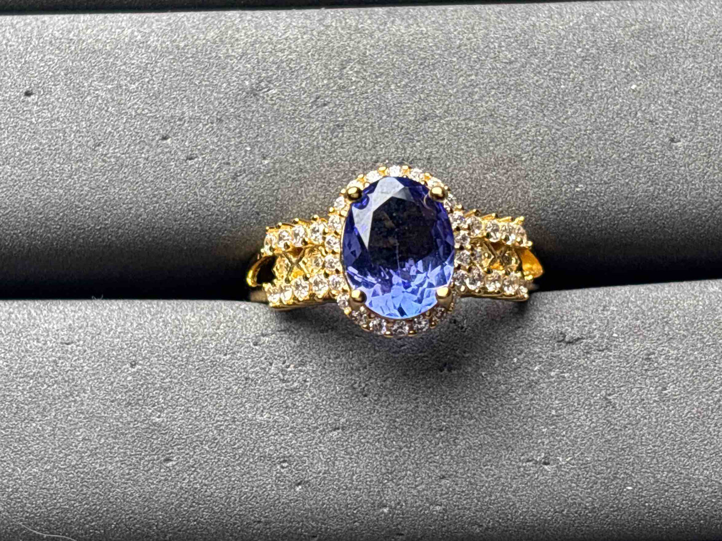 A11746 Tanzanite Ring