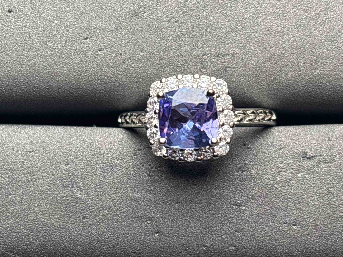 A11773 Tanzanite Ring