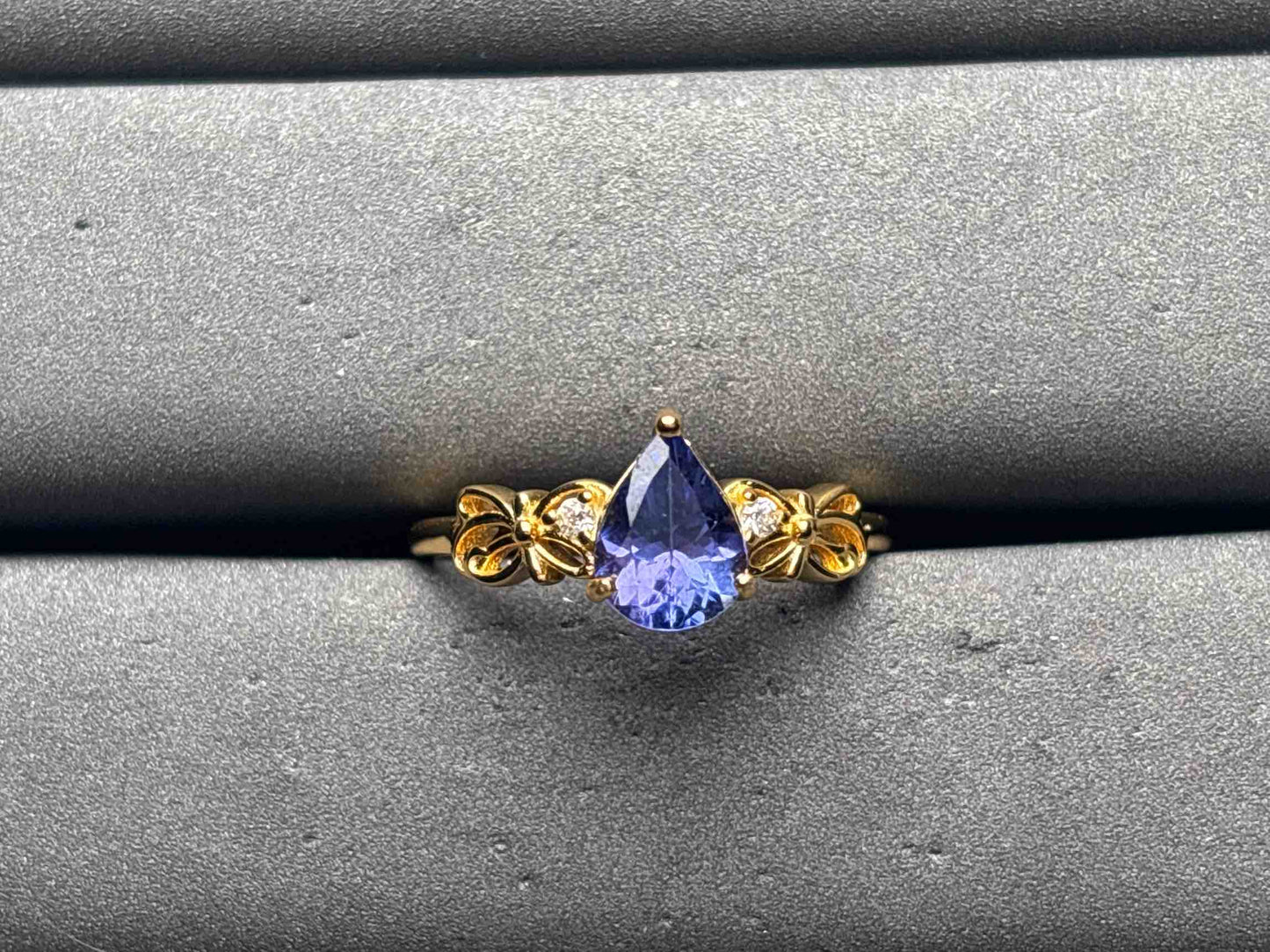 A11779 Tanzanite Ring